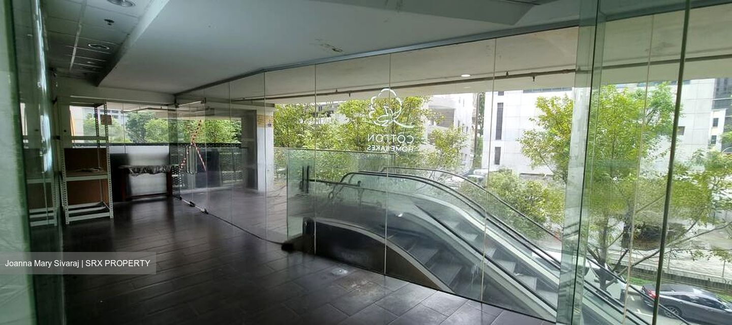 The Commerze@irving (D13), Retail #455159971